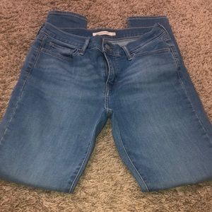 Women’s Levi 710